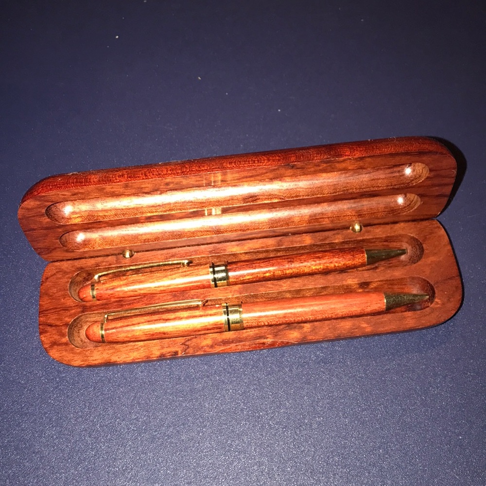 Wooden pen set